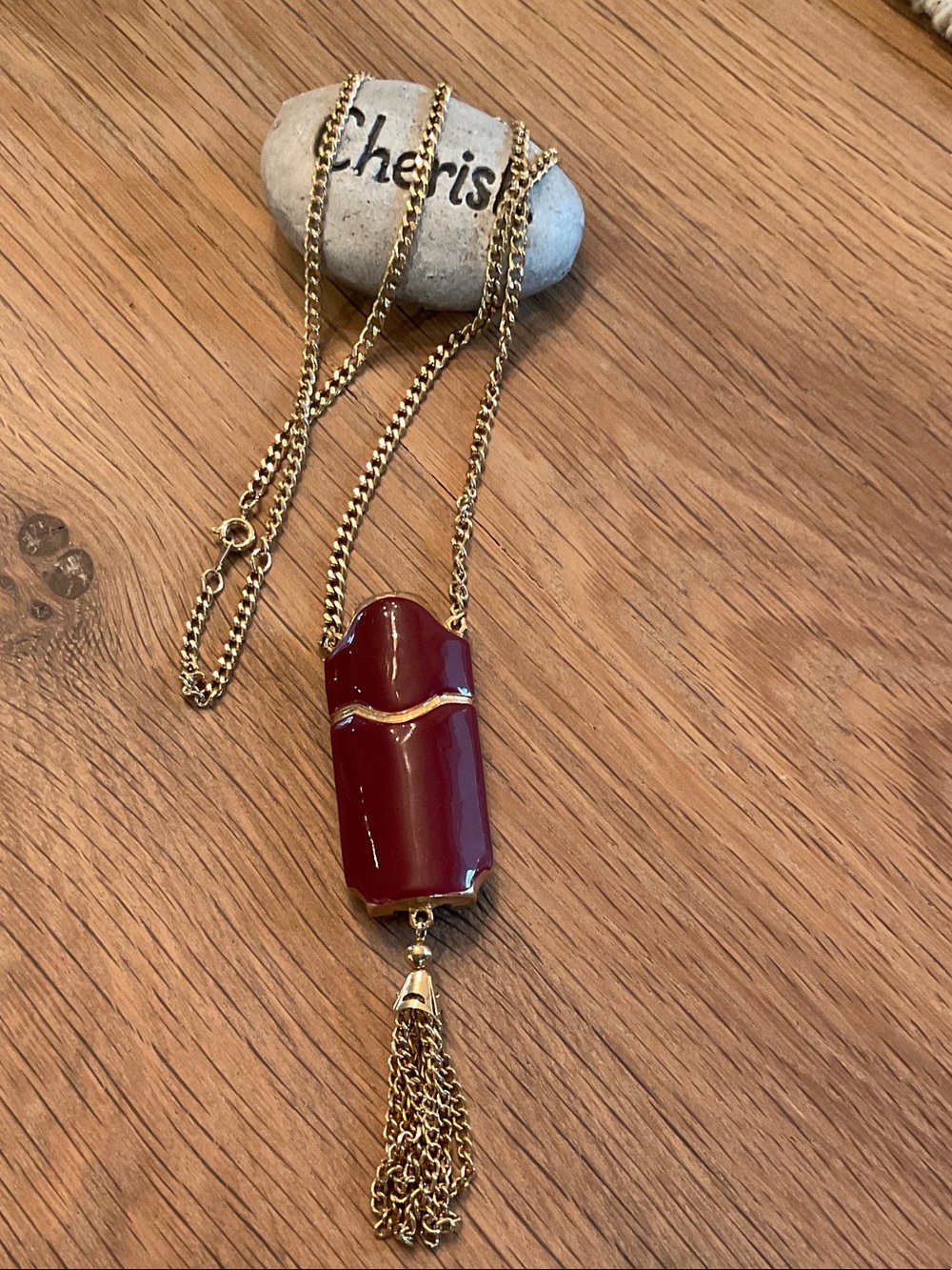 Vintage Avon Lipstick Holder Deep Red Tassel Pendant Necklace 1970’s - Picture 2 of 5